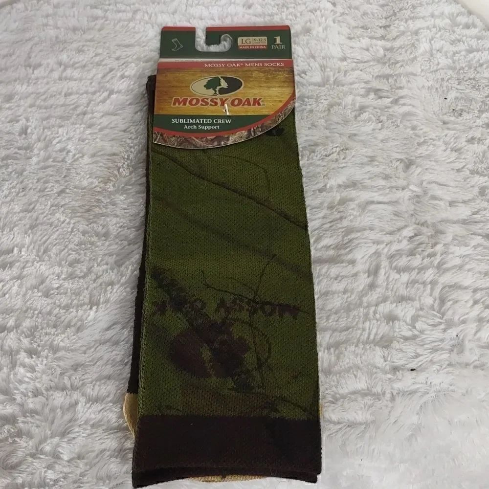 Mossy Oak Crew Camo Men's Socks - Picture 2 of 7